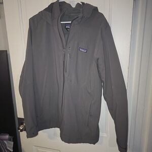 Patagonia Men's Gray Softshell Hooded Jacket